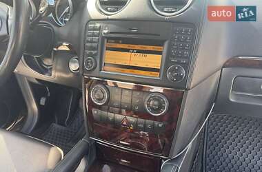 Внедорожник / Кроссовер Mercedes-Benz GL-Class 2010 в 