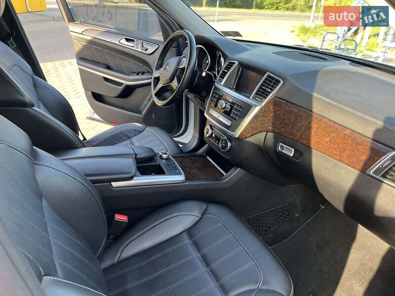 Позашляховик / Кросовер Mercedes-Benz GL-Class 2013 в Дубні