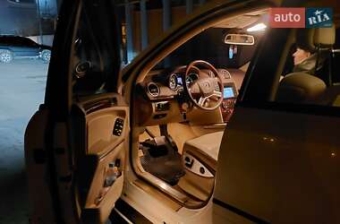 Внедорожник / Кроссовер Mercedes-Benz GL-Class 2012 в 