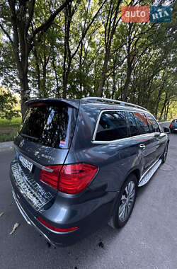 Позашляховик / Кросовер Mercedes-Benz GL-Class 2014 в 