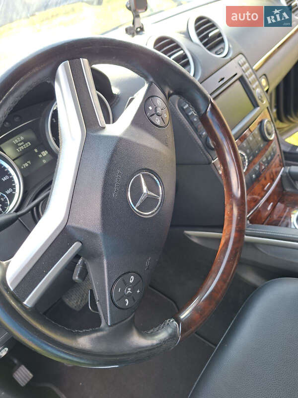 Позашляховик / Кросовер Mercedes-Benz GL-Class 2011 в Ременеві