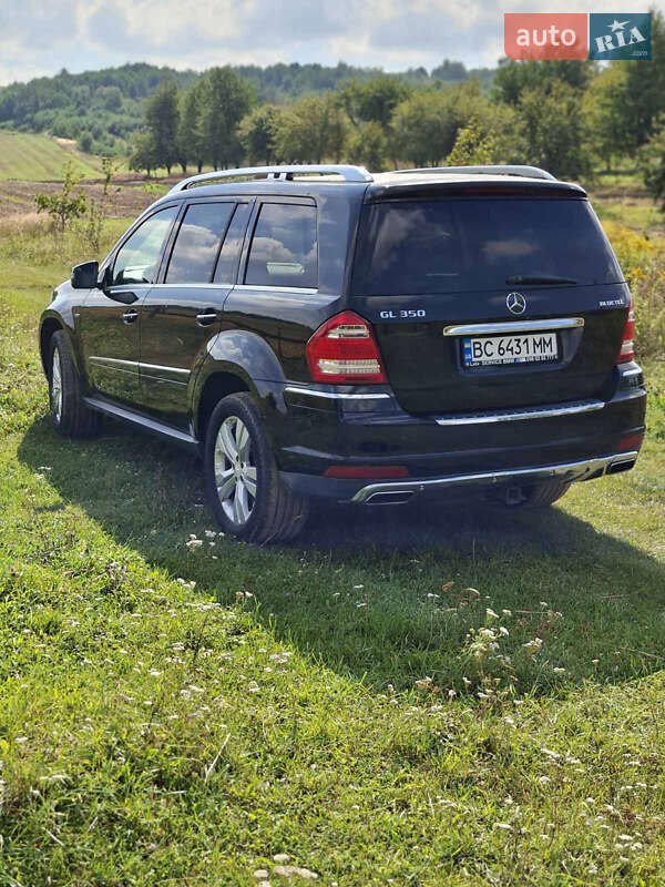 Позашляховик / Кросовер Mercedes-Benz GL-Class 2011 в Ременеві