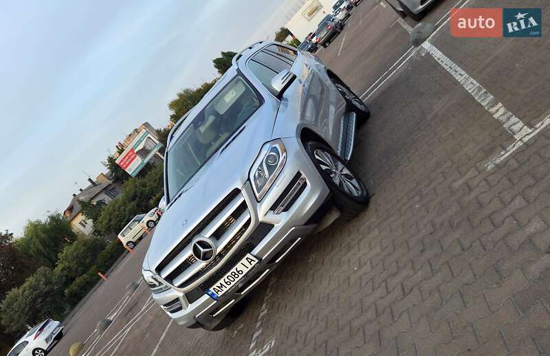 Позашляховик / Кросовер Mercedes-Benz GL-Class 2015 в Житомирі