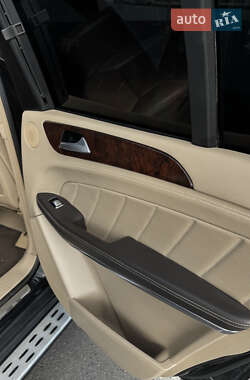 Позашляховик / Кросовер Mercedes-Benz GL-Class 2013 в 