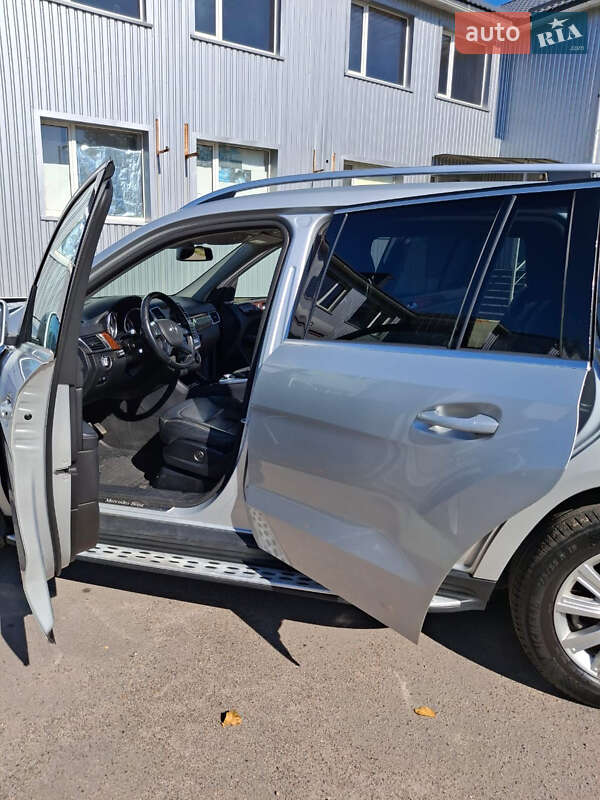 Позашляховик / Кросовер Mercedes-Benz GL-Class 2015 в Сумах фото 7 Позашляховик / Кросовер Mercedes-Benz GL-Class 2015 в Сумах