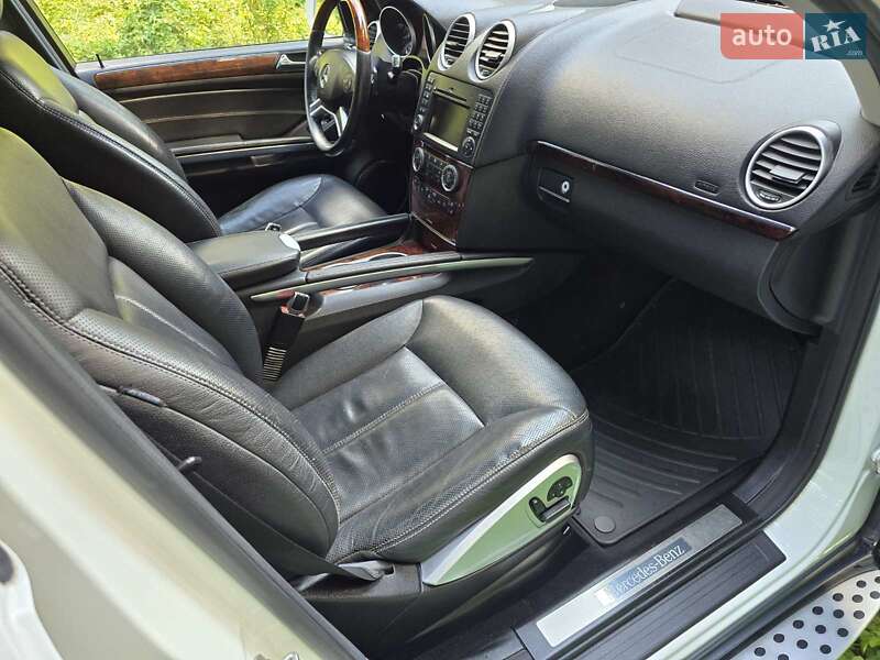 Позашляховик / Кросовер Mercedes-Benz GL-Class 2009 в Радивиліві