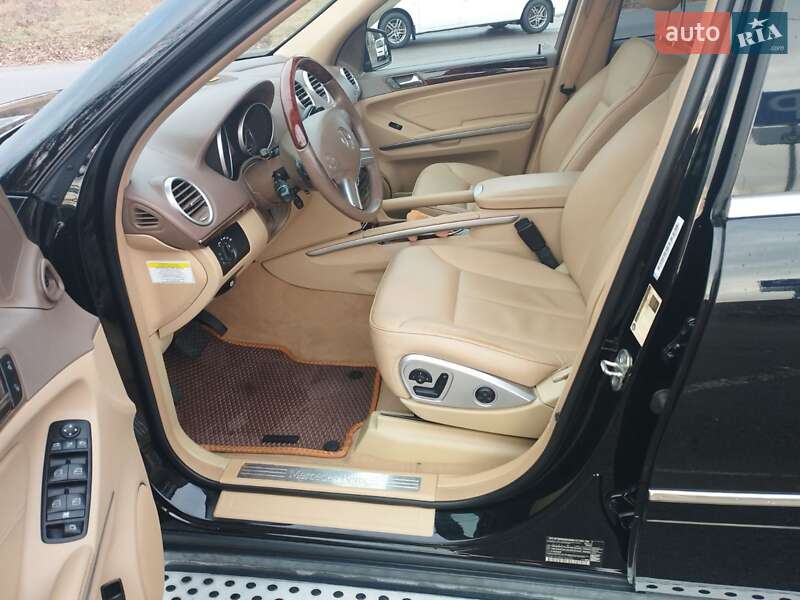 Внедорожник / Кроссовер Mercedes-Benz GL-Class 2011 в Полтаве фото 13 Внедорожник / Кроссовер Mercedes-Benz GL-Class 2011 в Полтаве