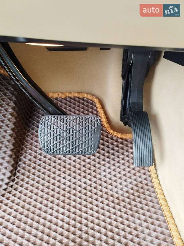 Внедорожник / Кроссовер Mercedes-Benz GL-Class 2011 в Полтаве фото 19 Внедорожник / Кроссовер Mercedes-Benz GL-Class 2011 в Полтаве