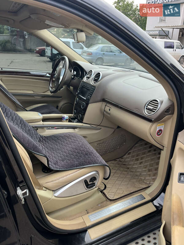 Внедорожник / Кроссовер Mercedes-Benz GL-Class 2010 в Кривом Роге фото 3 Внедорожник / Кроссовер Mercedes-Benz GL-Class 2010 в Кривом Роге