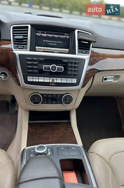 Позашляховик / Кросовер Mercedes-Benz GL-Class 2014 в  фото 9 Позашляховик / Кросовер Mercedes-Benz GL-Class 2014 в