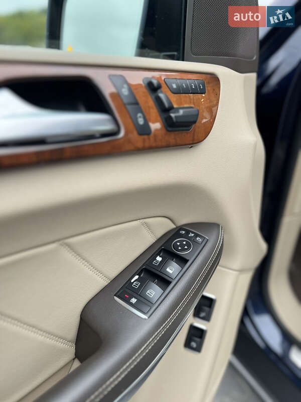 Внедорожник / Кроссовер Mercedes-Benz GL-Class 2014 в Черновцах фото 19 Внедорожник / Кроссовер Mercedes-Benz GL-Class 2014 в Черновцах