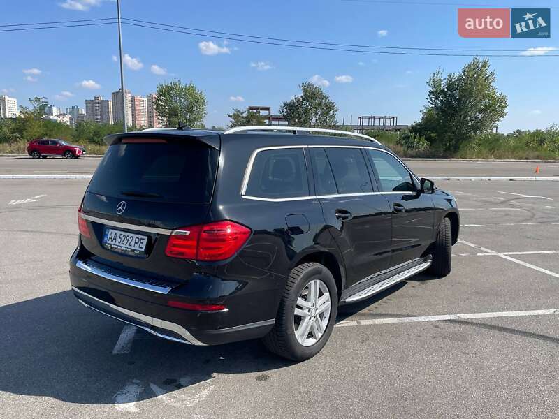 Позашляховик / Кросовер Mercedes-Benz GL-Class 2015 в Києві