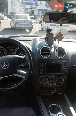Позашляховик / Кросовер Mercedes-Benz GL-Class 2011 в 
