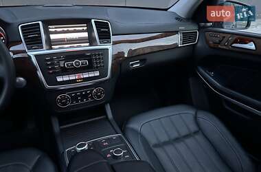 Позашляховик / Кросовер Mercedes-Benz GL-Class 2012 в 