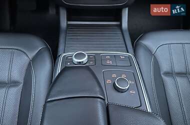 Позашляховик / Кросовер Mercedes-Benz GL-Class 2012 в 