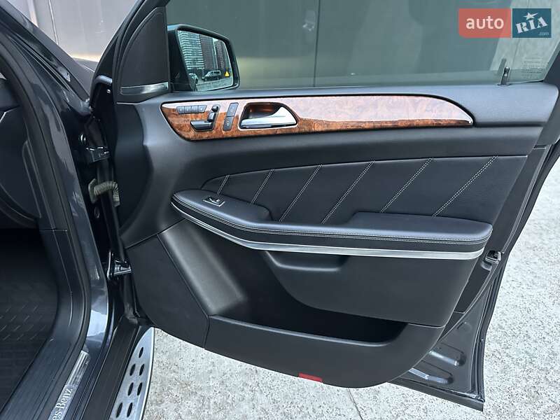 Внедорожник / Кроссовер Mercedes-Benz GL-Class 2012 в Киеве