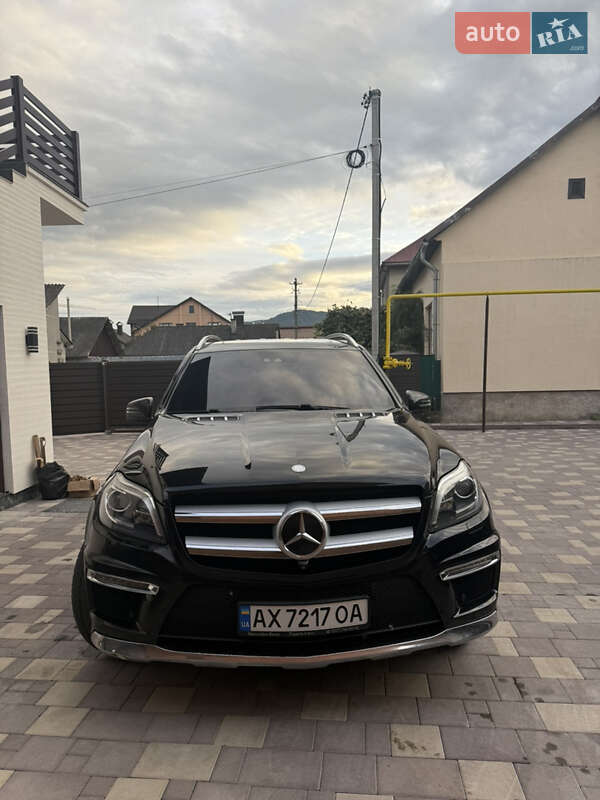 Позашляховик / Кросовер Mercedes-Benz GL-Class 2013 в 