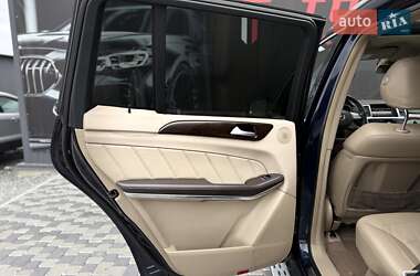 Позашляховик / Кросовер Mercedes-Benz GL-Class 2013 в 