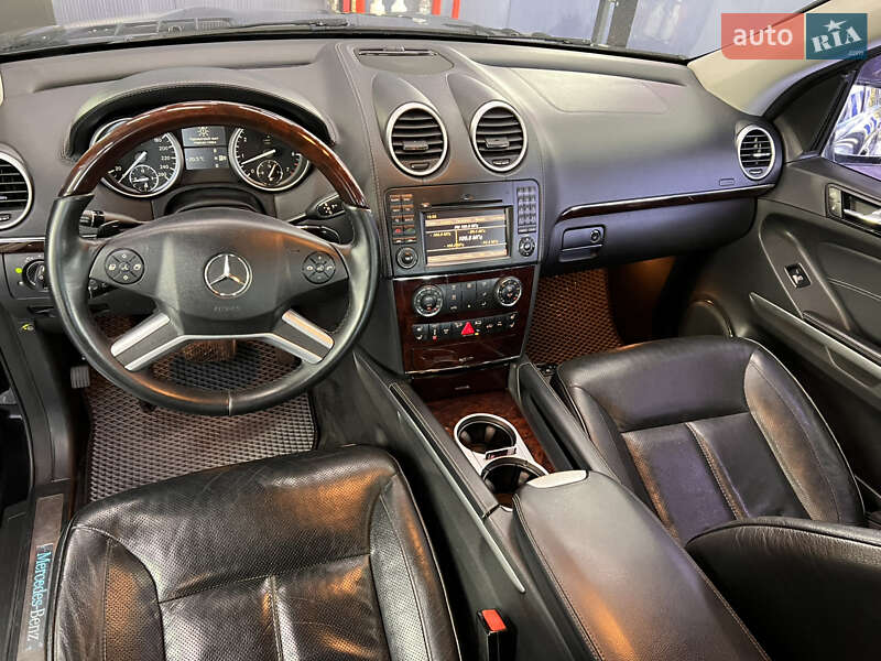 Внедорожник / Кроссовер Mercedes-Benz GL-Class 2010 в Киеве