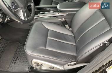Внедорожник / Кроссовер Mercedes-Benz GL-Class 2012 в 