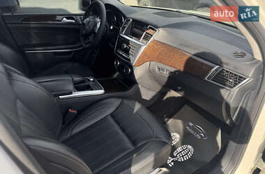 Позашляховик / Кросовер Mercedes-Benz GL-Class 2012 в 