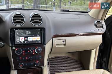 Позашляховик / Кросовер Mercedes-Benz GL-Class 2011 в 
