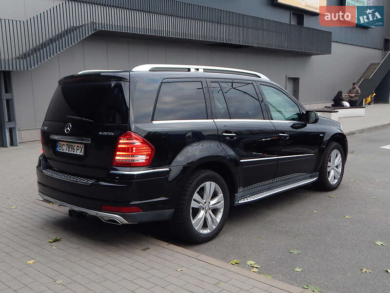 Внедорожник / Кроссовер Mercedes-Benz GL-Class 2010 в Киеве