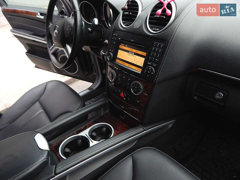 Внедорожник / Кроссовер Mercedes-Benz GL-Class 2010 в Киеве