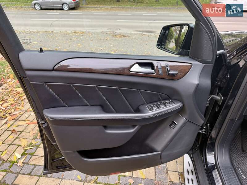 Позашляховик / Кросовер Mercedes-Benz GL-Class 2015 в Києві фото 63 Позашляховик / Кросовер Mercedes-Benz GL-Class 2015 в Києві