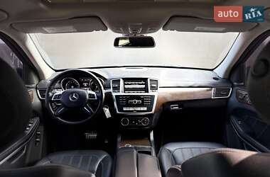 Позашляховик / Кросовер Mercedes-Benz GL-Class 2013 в  фото 51 Позашляховик / Кросовер Mercedes-Benz GL-Class 2013 в
