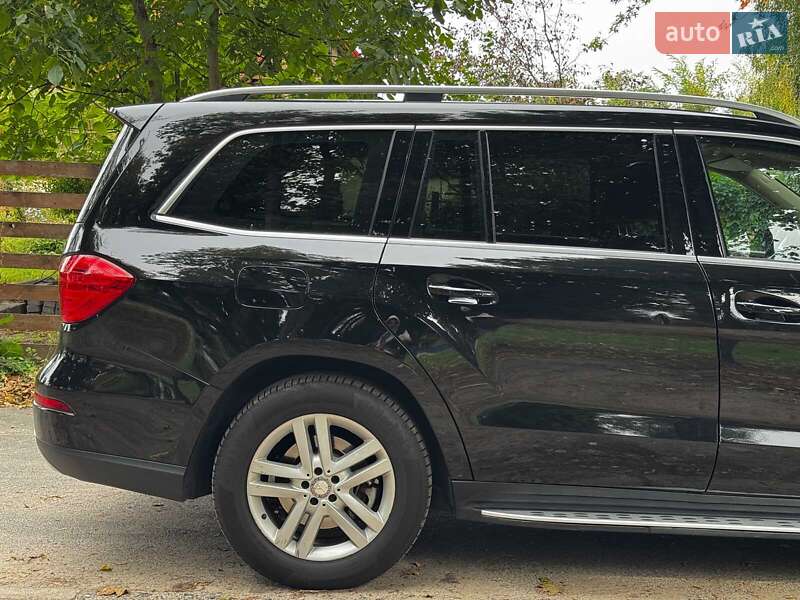 Позашляховик / Кросовер Mercedes-Benz GL-Class 2015 в Києві