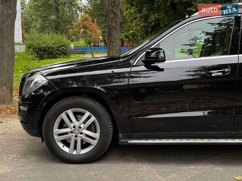 Позашляховик / Кросовер Mercedes-Benz GL-Class 2015 в Києві
