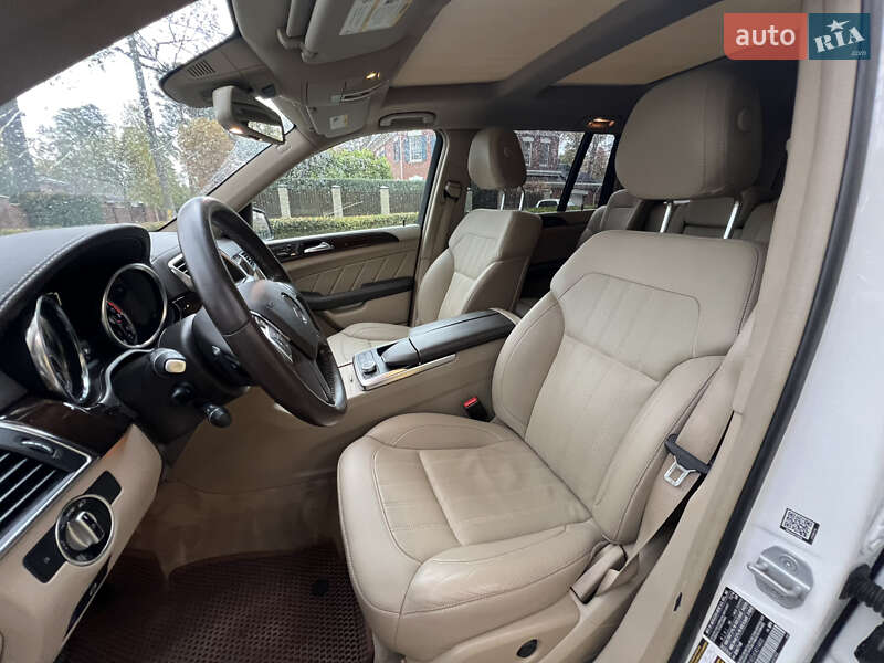 Внедорожник / Кроссовер Mercedes-Benz GL-Class 2014 в Киеве фото 25 Внедорожник / Кроссовер Mercedes-Benz GL-Class 2014 в Киеве