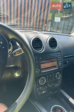 Внедорожник / Кроссовер Mercedes-Benz GL-Class 2011 в 