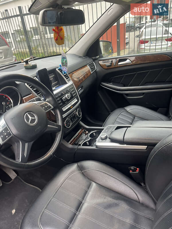 Внедорожник / Кроссовер Mercedes-Benz GL-Class 2012 в Тернополе фото 12 Внедорожник / Кроссовер Mercedes-Benz GL-Class 2012 в Тернополе