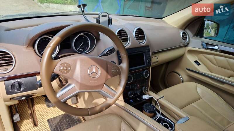 Внедорожник / Кроссовер Mercedes-Benz GL-Class 2011 в Киеве