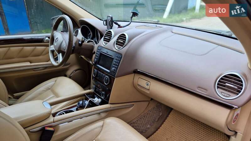 Внедорожник / Кроссовер Mercedes-Benz GL-Class 2011 в Киеве