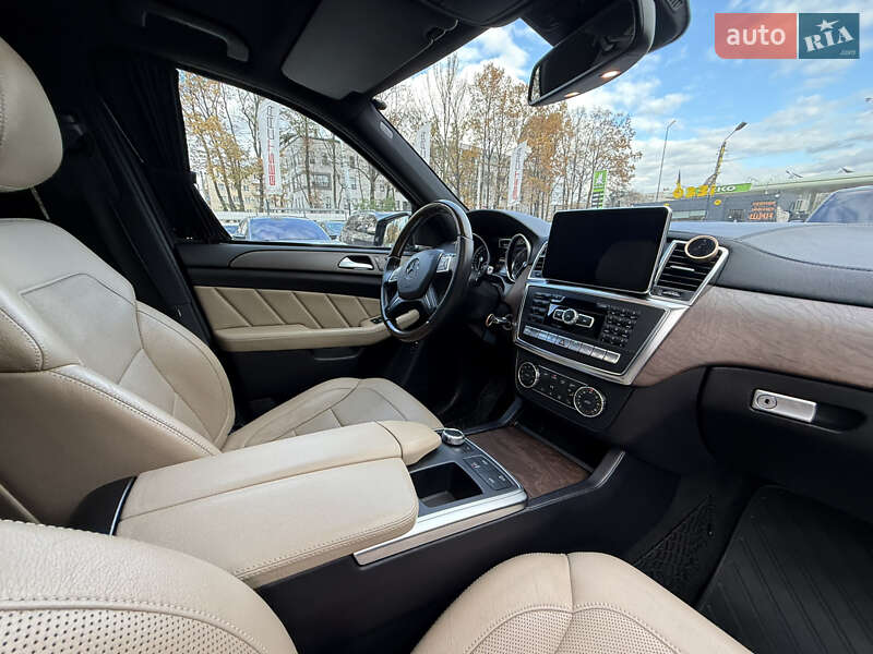 Позашляховик / Кросовер Mercedes-Benz GL-Class 2015 в Вінниці фото 30 Позашляховик / Кросовер Mercedes-Benz GL-Class 2015 в Вінниці
