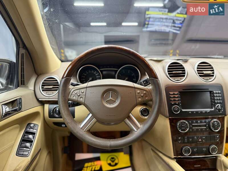 Позашляховик / Кросовер Mercedes-Benz GL-Class 2008 в Чернівцях