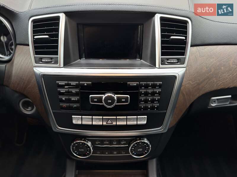 Внедорожник / Кроссовер Mercedes-Benz GL-Class 2015 в Киеве фото 34 Внедорожник / Кроссовер Mercedes-Benz GL-Class 2015 в Киеве