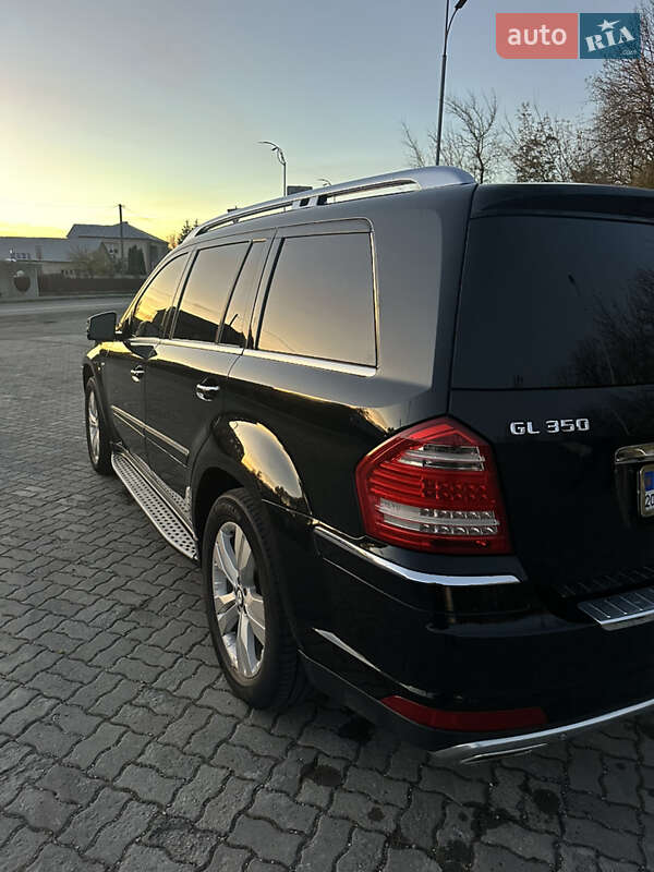Позашляховик / Кросовер Mercedes-Benz GL-Class 2011 в Тернополі фото 13 Позашляховик / Кросовер Mercedes-Benz GL-Class 2011 в Тернополі