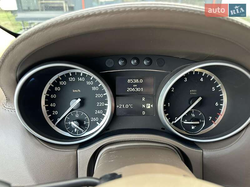 Позашляховик / Кросовер Mercedes-Benz GL-Class 2010 в Броварах
