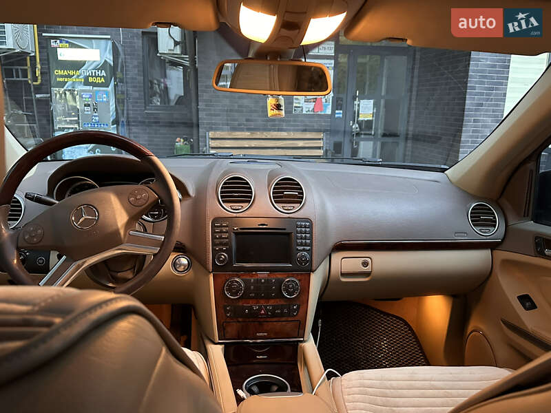 Внедорожник / Кроссовер Mercedes-Benz GL-Class 2012 в Тернополе