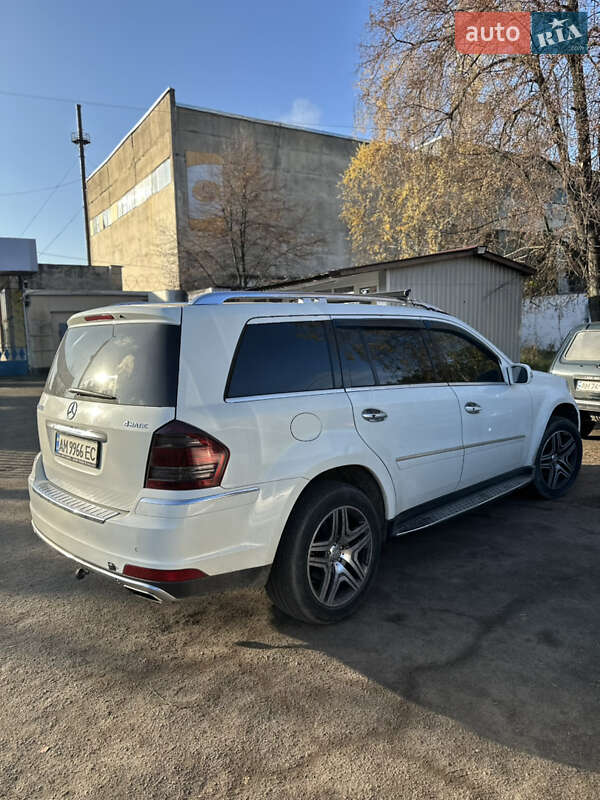 Позашляховик / Кросовер Mercedes-Benz GL-Class 2010 в Житомирі