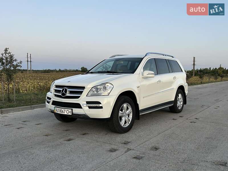 Позашляховик / Кросовер Mercedes-Benz GL-Class 2010 в Охтирці фото 10 Позашляховик / Кросовер Mercedes-Benz GL-Class 2010 в Охтирці