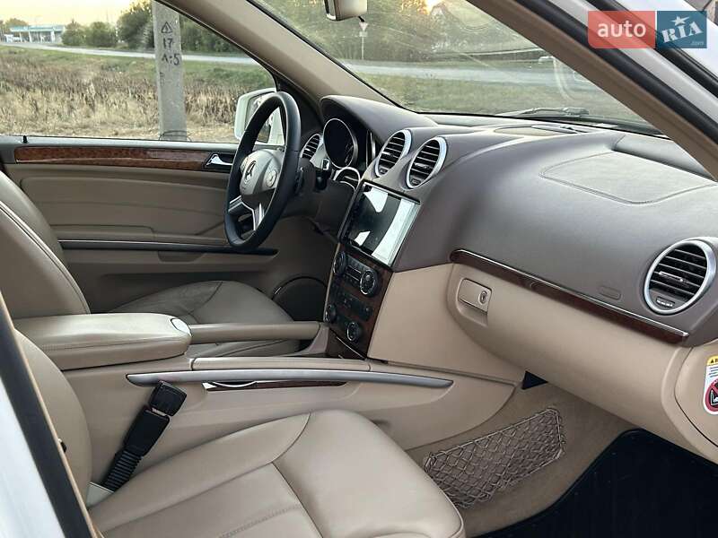 Позашляховик / Кросовер Mercedes-Benz GL-Class 2010 в Охтирці фото 15 Позашляховик / Кросовер Mercedes-Benz GL-Class 2010 в Охтирці