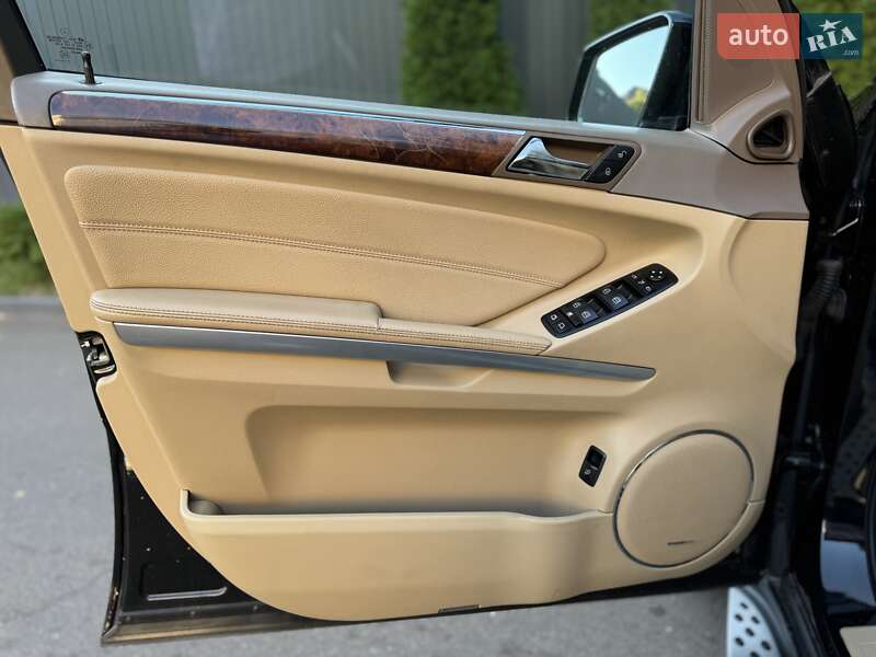 Внедорожник / Кроссовер Mercedes-Benz GL-Class 2008 в Киеве фото 25 Внедорожник / Кроссовер Mercedes-Benz GL-Class 2008 в Киеве