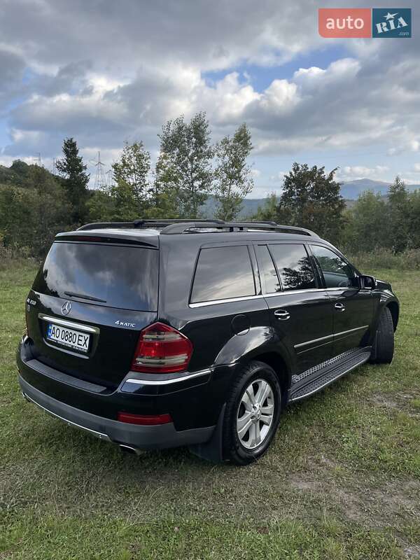Позашляховик / Кросовер Mercedes-Benz GL-Class 2007 в Сваляві