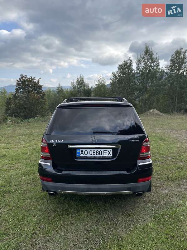 Позашляховик / Кросовер Mercedes-Benz GL-Class 2007 в Сваляві