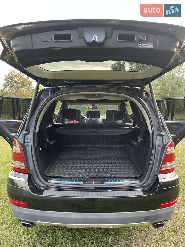 Позашляховик / Кросовер Mercedes-Benz GL-Class 2007 в Сваляві